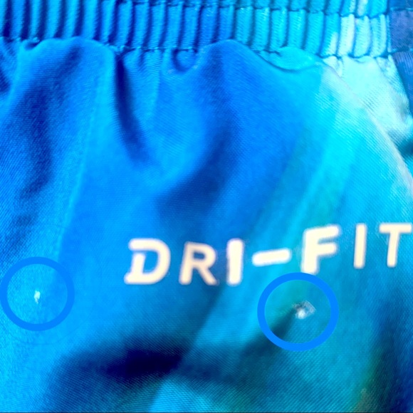 NIKE Dry-Fit Running Shorts size M - Picture 9 of 10